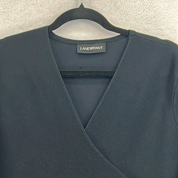 Lane Bryant Knit Top Blouse Sz 18-20 Black Pullover V-Neck Crossover Nice! - Picture 2 of 11